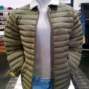 Olive puffer jacket coat with gray collar small